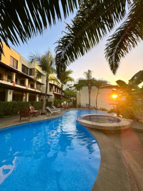 Peaceful Bliss Condo Inside A 6 Pool Complex